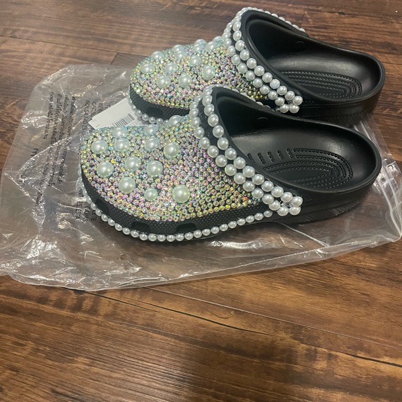 BRAND NEW NEVER WORN BLING CROCS - Picture 2 of 8